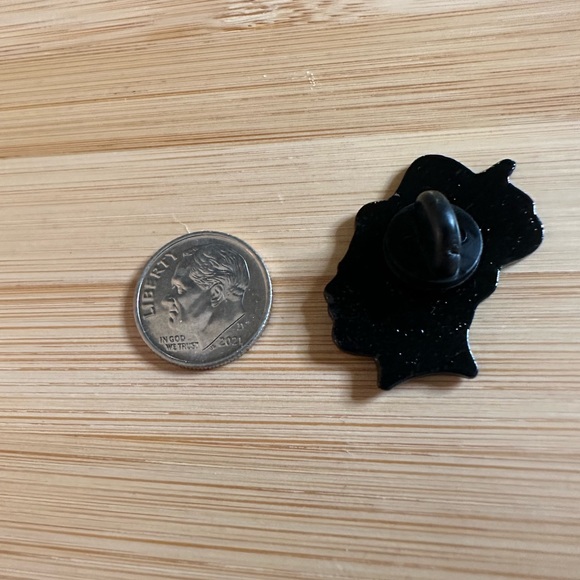 2/$20 • Freddie Mercury Queen Pin - Picture 2 of 4